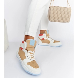 Vita och beiga high-top sneakers från Eagan beige 1