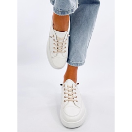 Lagerbeige damsneakers vit 2