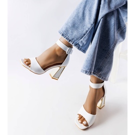 Marlens vita blocksandaler 1