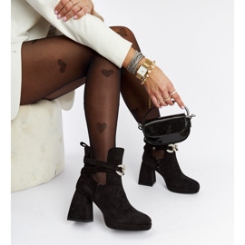 Svarta ankelboots dekorerade med alm cubic zirconias 1