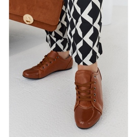 Bruna skor med patenterad tå från Parady 2