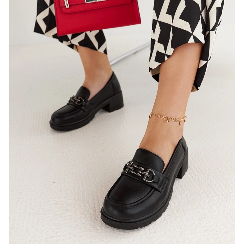 Svarta loafers i eko-läder från Lyyli 1