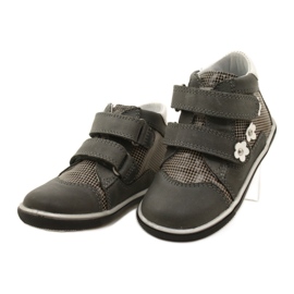 Flickor läderskor med vita blommor 91904 Gray Bartek grå 3