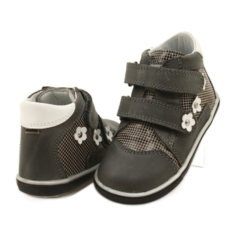 Flickor läderskor med vita blommor 91904 Gray Bartek grå 4