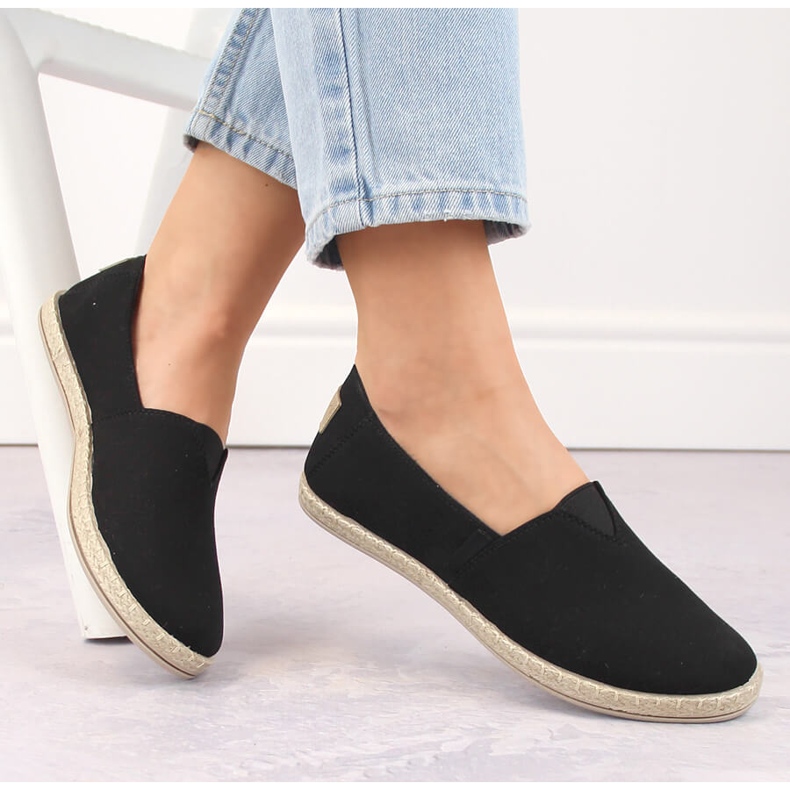 Svarta slip-on espadrillor för kvinnor Potocki 16308 1