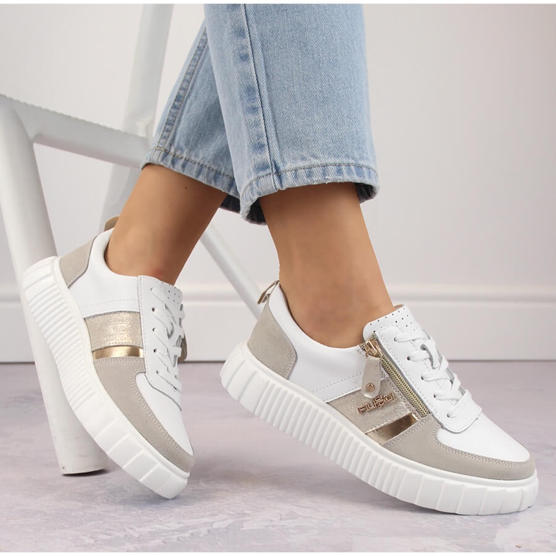 Sportskor i läder för dam, vita Filippo DP6121 1