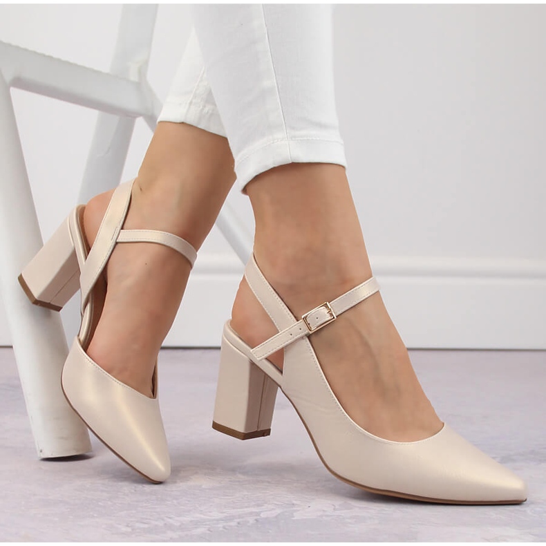 Kvinnors formella sandaler på en högklackad beige pärla Sergio Leone SK446 1