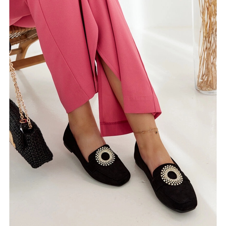 Svarta mockasiner dekorerade med Celena strass 2