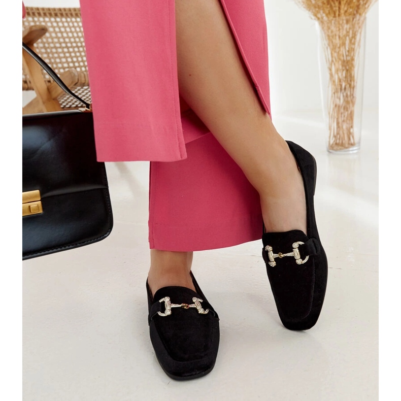 Svarta sammetsmockasiner med strass från Fabrizia 2