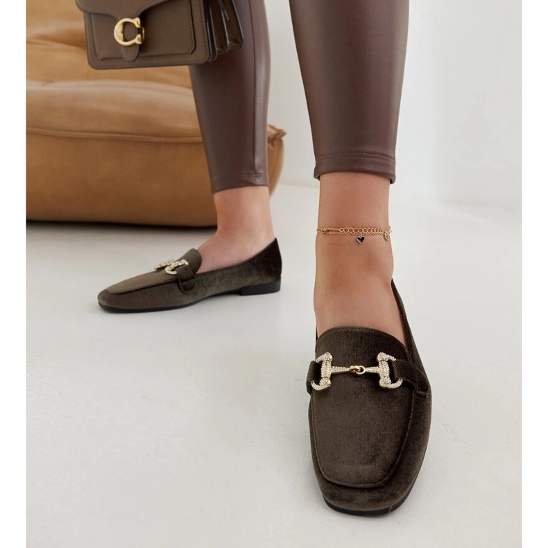 Gröna sammetsmockasiner med strass från Fabrizia 1