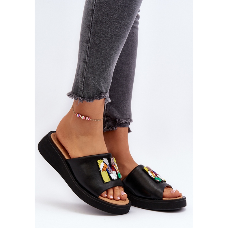 Vinceza Flip Flops i läder för kvinnor med svart Asames-dekoration 2