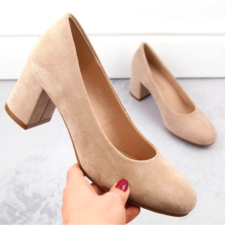 Högklackade pumps i mocka för kvinnor, beige Potocki SZ12340 1