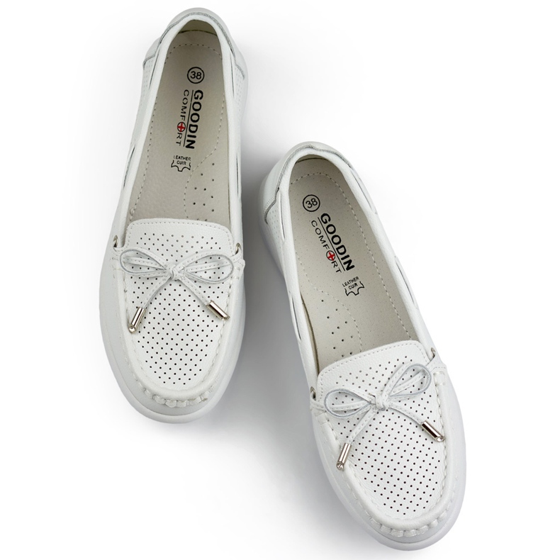 Genombrutna mockasiner för kvinnor av naturligt läder, vita genombrutna läderskor 1