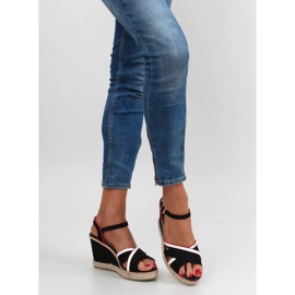 Kilsandaler Tomy 1234 svart 1