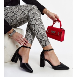 Svarta Artje högklackade pumps 1