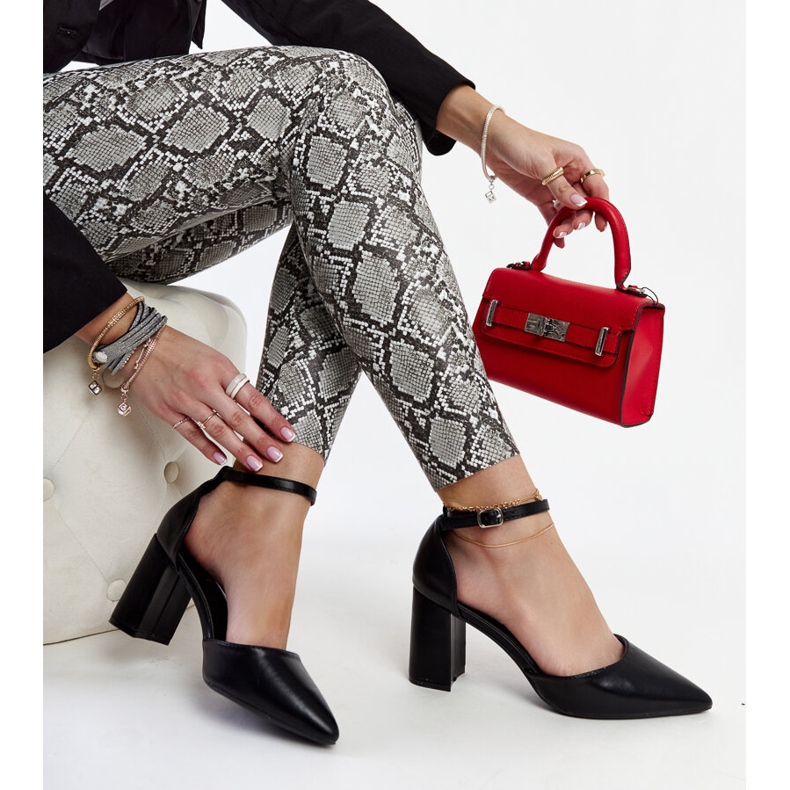 Svarta Artje högklackade pumps 1