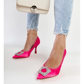 Rosa höga klackar med satinfinish och Clemente-rhinestones 1