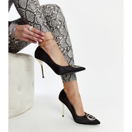 Svarta höga klackar med Elife zirkoner 1