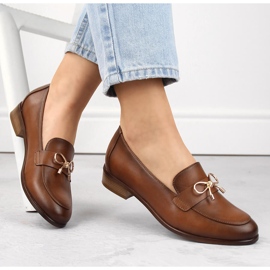 Bruna damskor med låg klack Potocki SZ12379 1