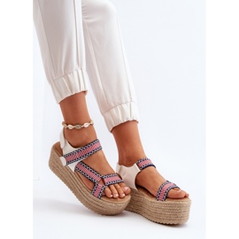 Damsandaler på en flätad massiv sula, vit Luminea 1