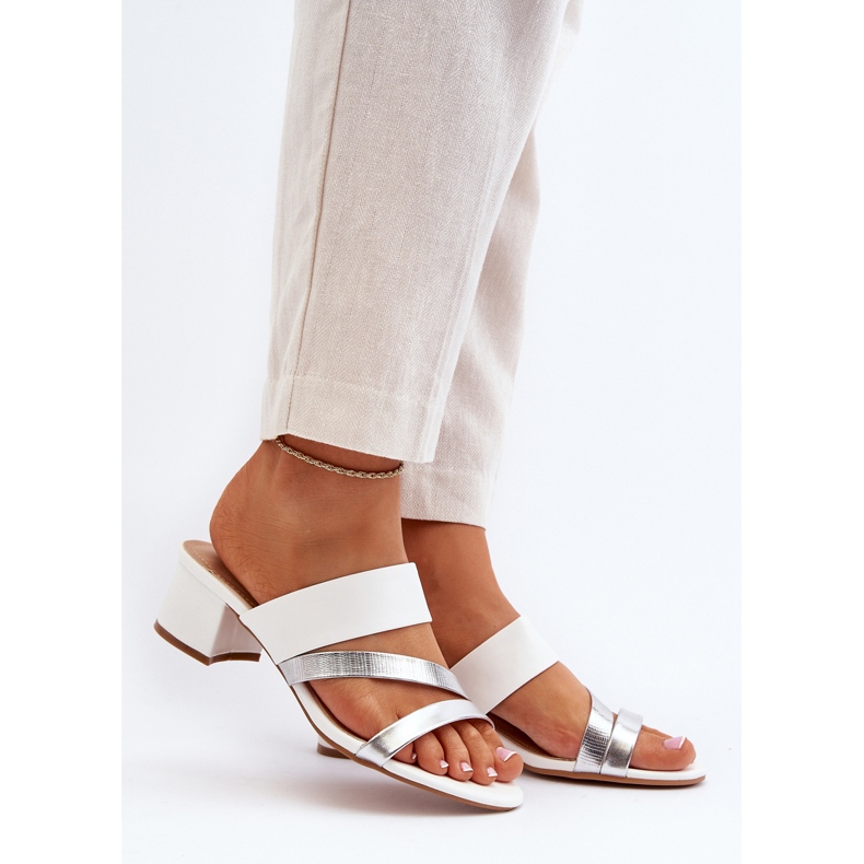 Lågklackade flip-flops för damer Vita Rosila 2