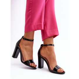 Svarta Thakko sandaler med hög klack 2