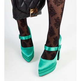 Gröna högklackade pumps från Mikea 3