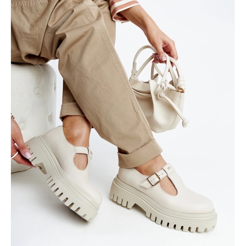 Karino beige läderskor 1