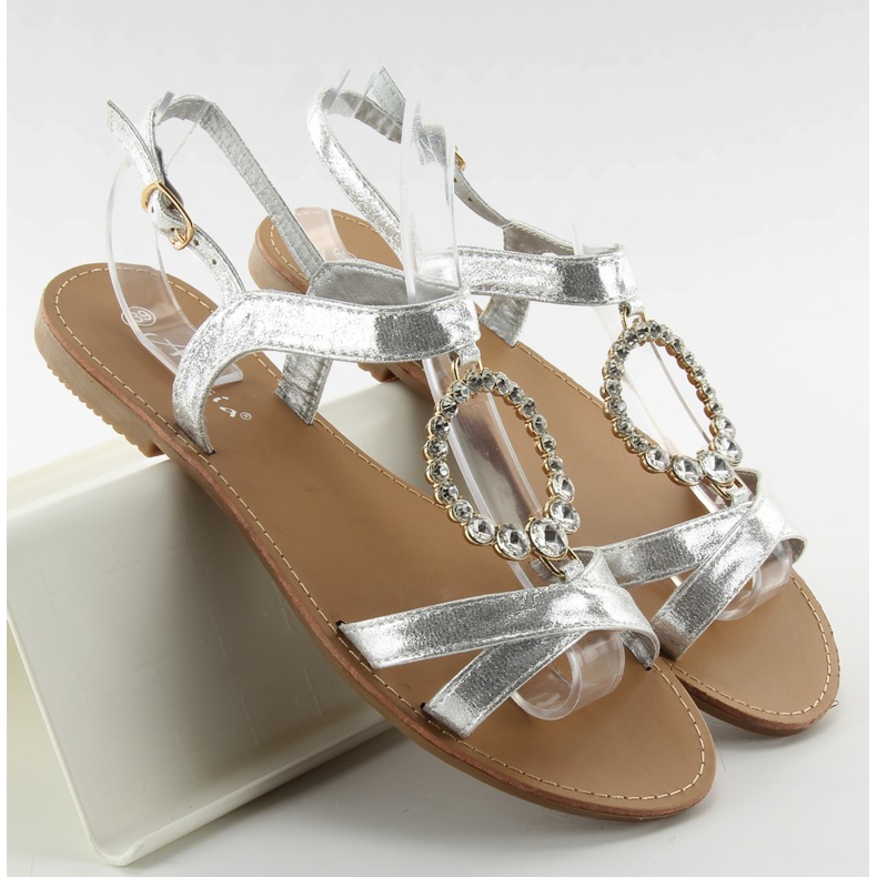 Sandaler med dekorativa silverstenar grå 1