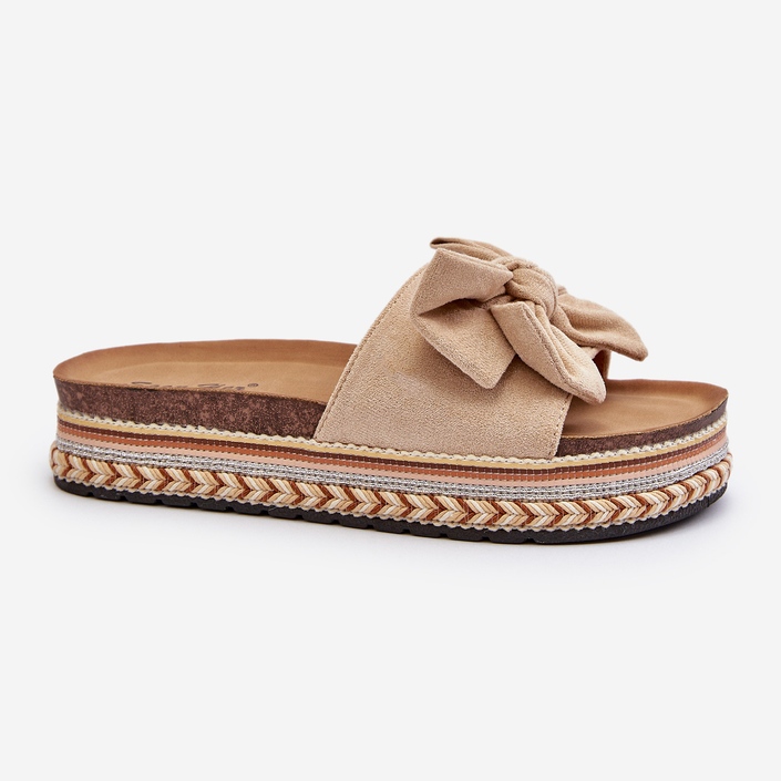 Beige Kvinnors Flip-Flops På En Plattform Med En Rosett Evatria 1