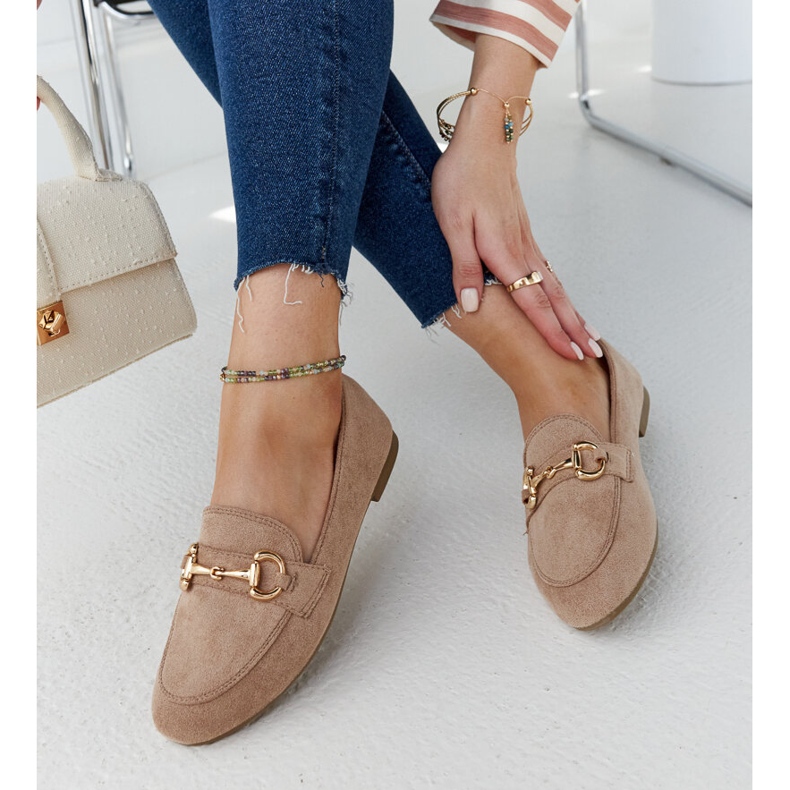 Bruna mockasiner med spänne från Erminia 1