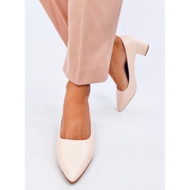 Hantverk Aprikos lågklackade pumps beige 1