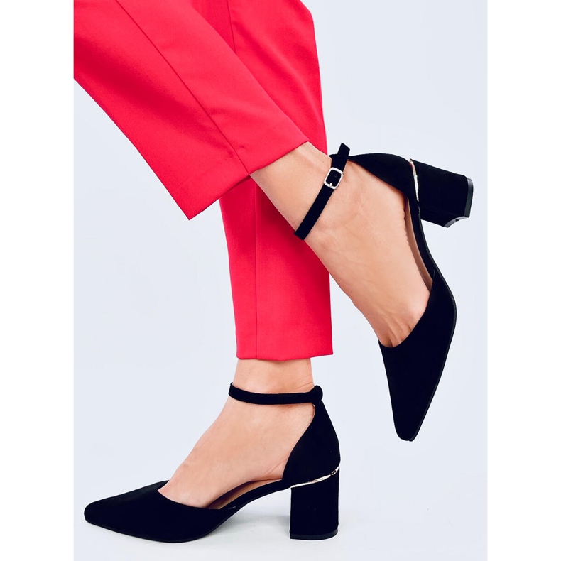 Harroi Black pumps med ankelband svart 2