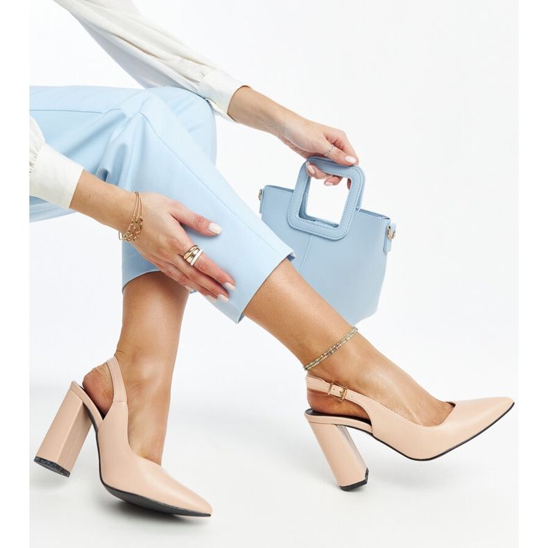 Beige Wechsler pumps med öppen tå 1