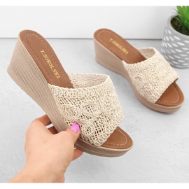 Beige kilasandaler för kvinnor T.Sokolski 321 1