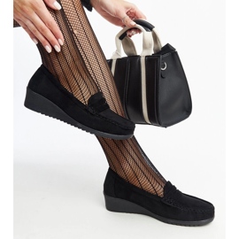 Sakena wedge loafers i svart mocka 1