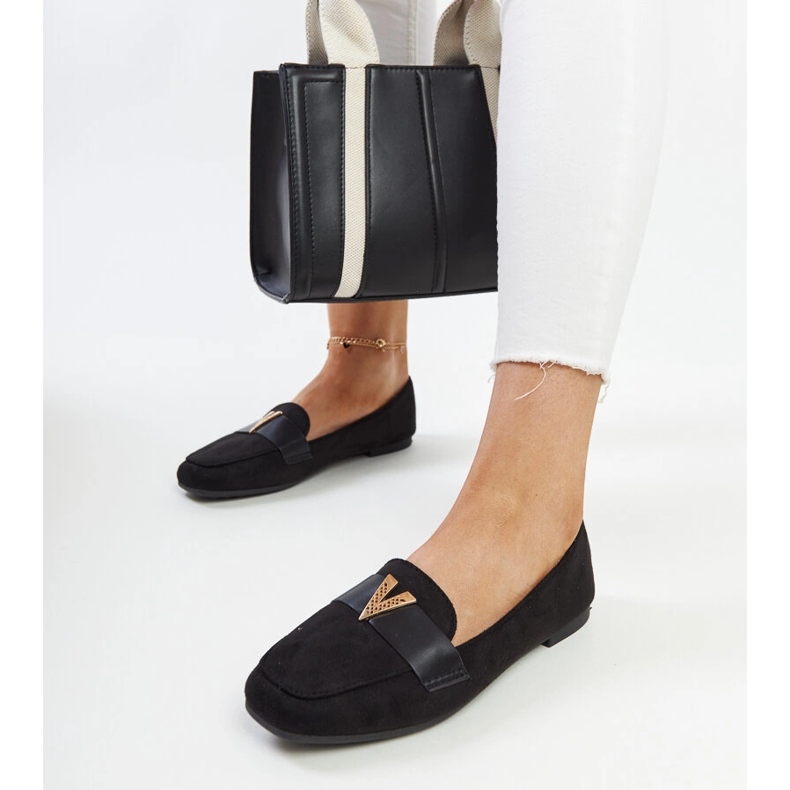 Svarta mockasiner med Namal dekoration 1