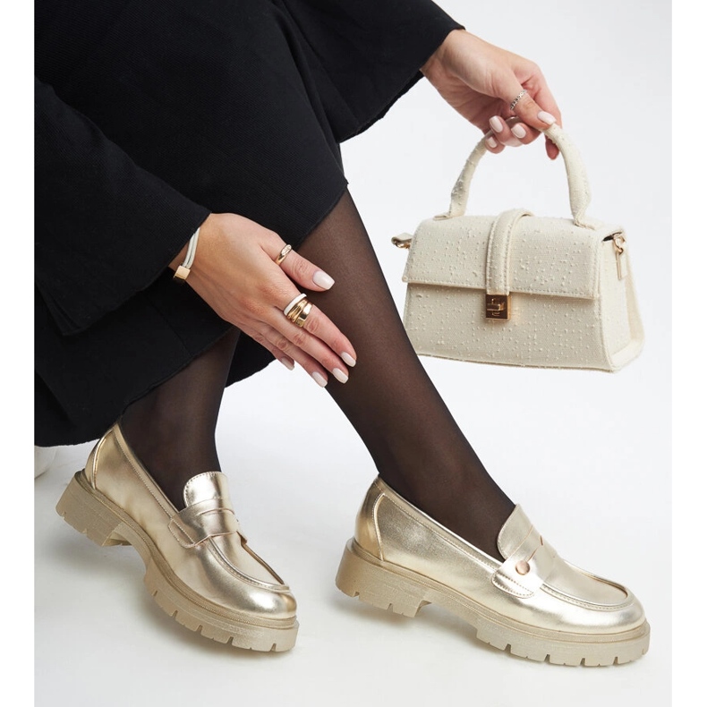 Guld Eco lädermockasiner Mladenka gyllene 1