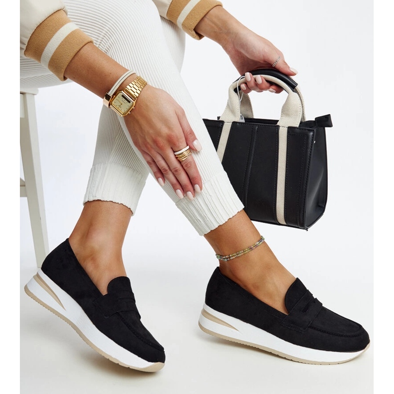 Venla sportskor i svart mocka 1