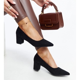 Svarta Araxi högklackade pumps 1