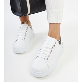 Vita sportskor med svart Meriana-inlägg 2