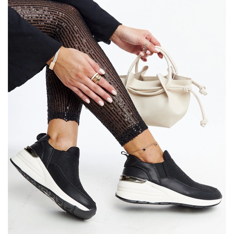Ashleey svarta wedge sneakers med strass 1
