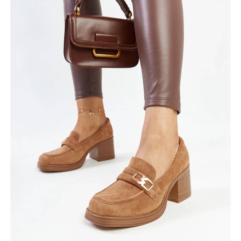 Bruna Aludra högklackade pumps 1