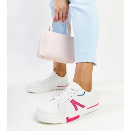 Vita sneakers med Zorica färg 2