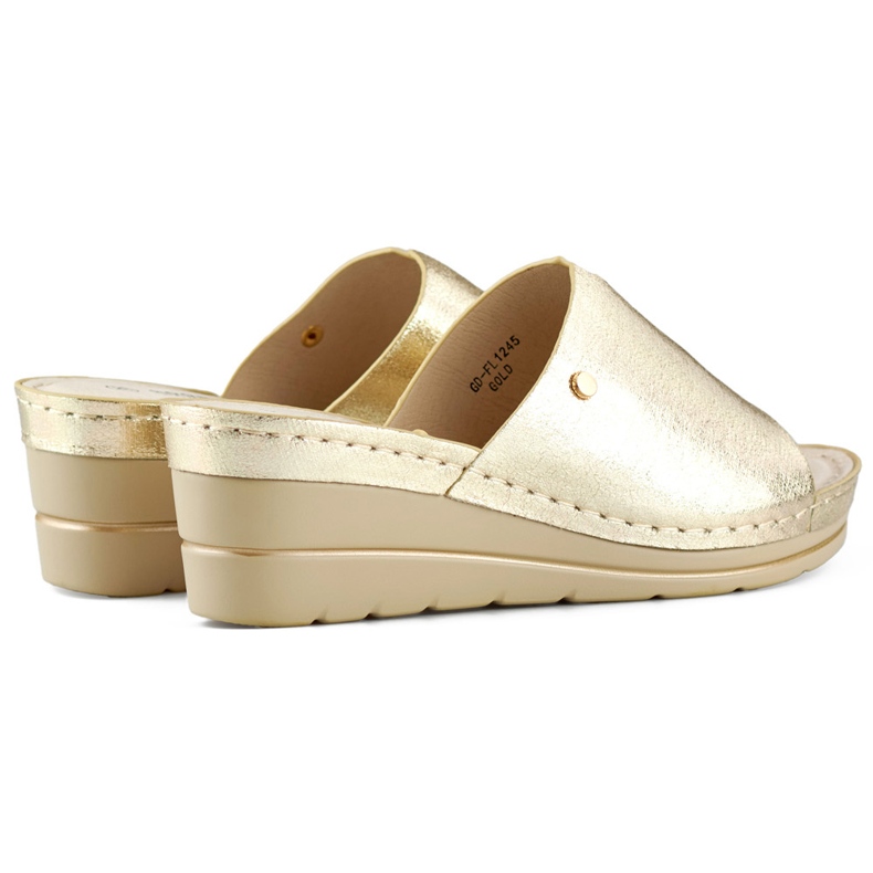 Gyllene bekväma damsandaler 1