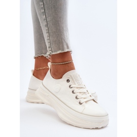 Sneakers för kvinnor på en massiv sula Big Star NN274126 Vit 6