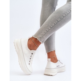 Sneakers för kvinnor på en massiv sula Big Star NN274126 Vit 8