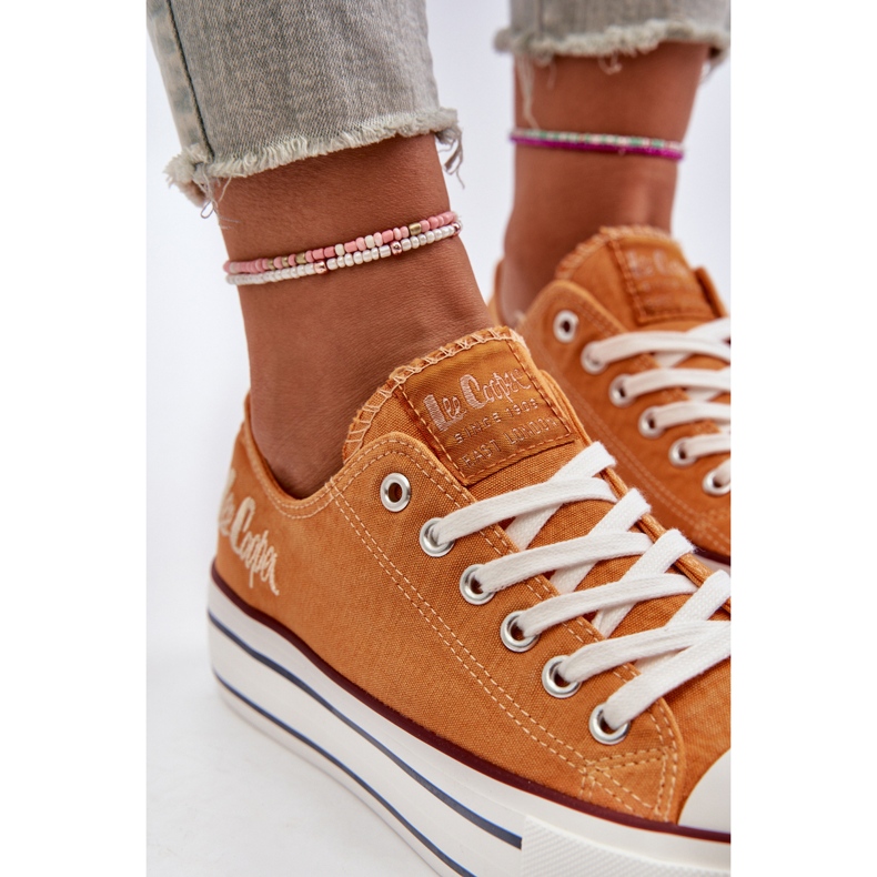 Sneakers dam med tjock sula Lee Cooper LCW-24-31-2216 Orange 1
