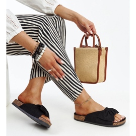 Svarta flipflops med Aamu korksula 1