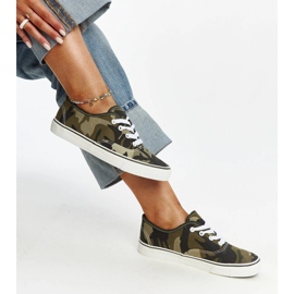 Erla gröna militärsneakers 1